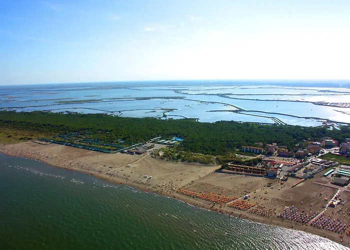 Solmare-53 By Interhome Rosapineta